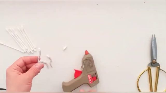 Веточка вербы из ватных палочек?