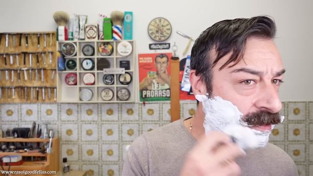SAPONE O SAPONETTA DA BARBA - ANTICA BARBERIA COLLA - COME UTILIZZARE LA CIOTOLA DELLA PRORASO