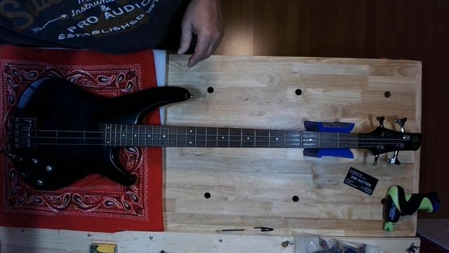 Ibanez 4 String Part 1