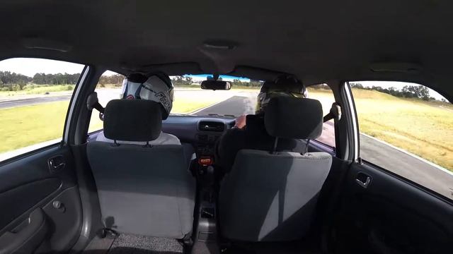AE111 Toyota Corolla with slow 4AFE goes full send on karting track