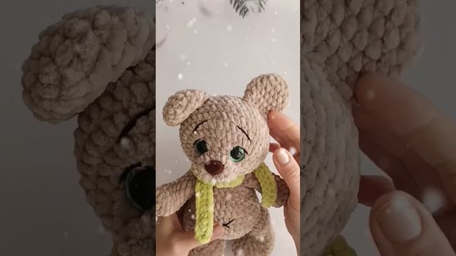 Обзор игрушки, медведь 20 см #вязовлог #амигуруми #амигурумикрючком #детскаяигрушка