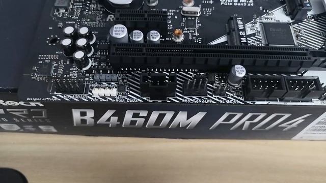 ASRock B460  B460M PRO4 - Unboxing and Comparison