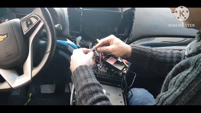 Автомобильные великаны в тени