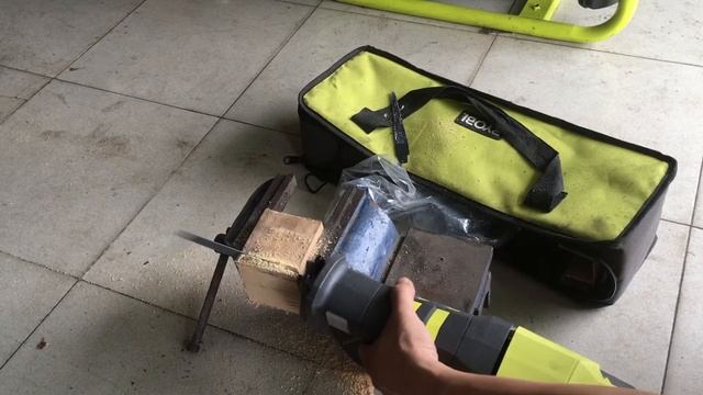 Máy Cưa Kiếm Ryobi RRS1200