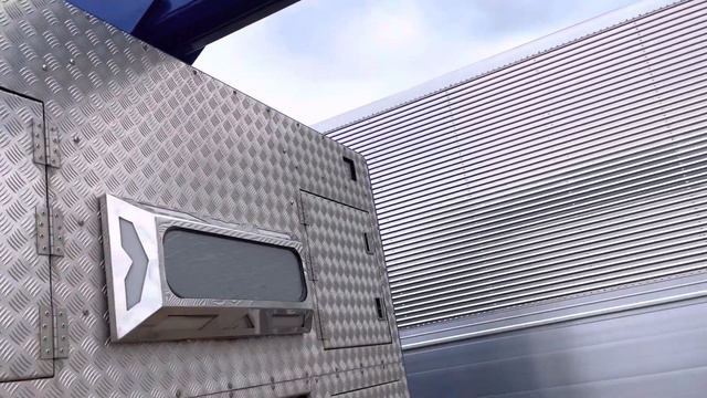 Mitsubishi Fuso Super Great Carrier Loader | Heavy Equipments | Japanese World Top Quality