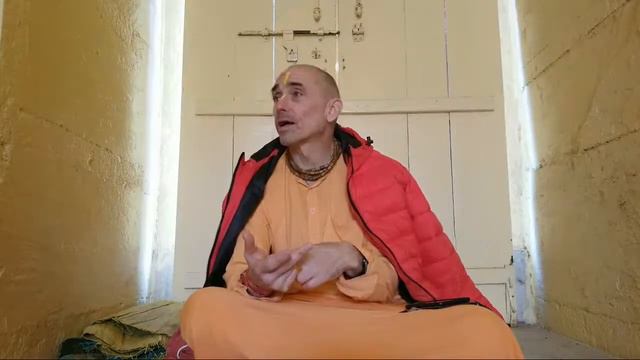 Четыре уровня поклонения Говардхану.