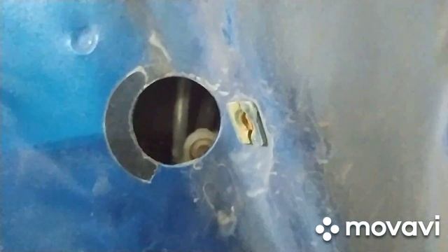 Ремонт дверей: снятие обшивки и замена ручек