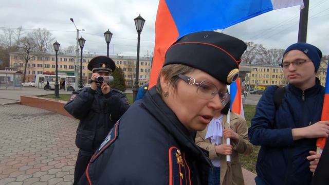 Первомайская флаговая прогулка Лев Гяммер