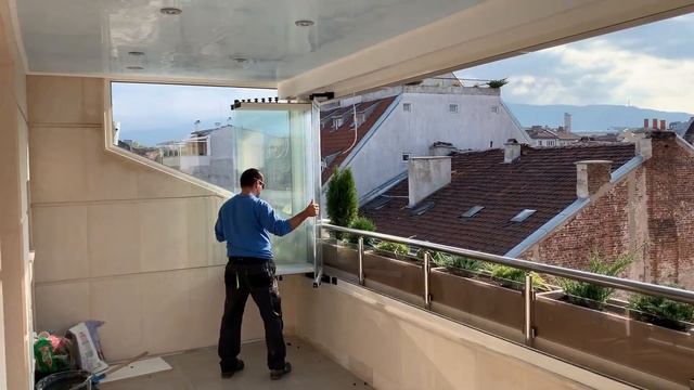 Изработка на навес от термопанел и безпрофилно остъкляване