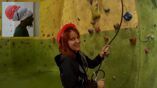 Каска хорошо села