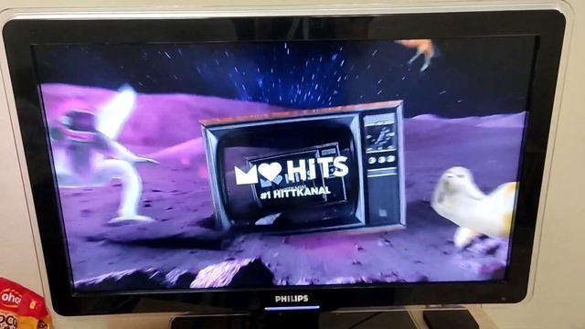 (Camrip) заставка и смена логотипа MyHits TV (Эстония) ко дню независимости Эстонии (24.02.2022)