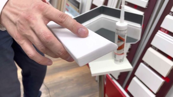 Плинтус из полистирола высокой плотности NMC Wallstyl FT2 Белый