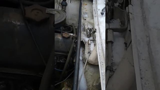 открыл капот через год