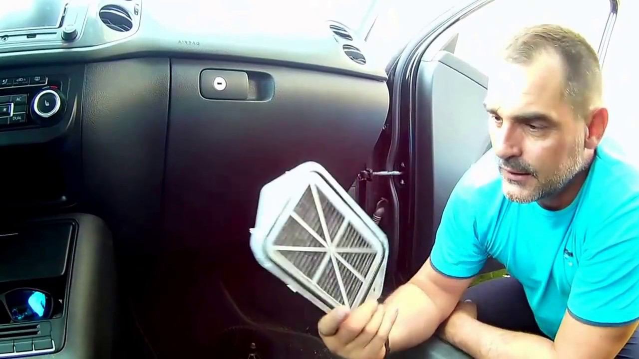 Снятие бардачка и установка вентилятора печки в vw Tiguan