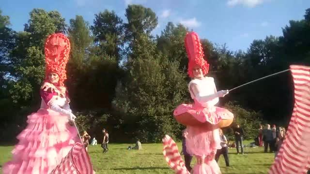 Интерактивный шоу-променад 