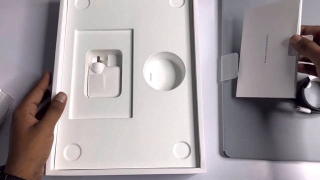 MacBook Air M2 Unboxing In Big Billions Day Sale | MacBook Air M2 Flipkart