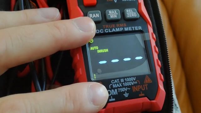 Электрик Прага. Клещевой мультиметр HT208D. Измерение пусковых токов. Функция InRush.