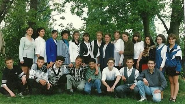 выпуск 2001 г  г.Крымск Школа № 20.avi