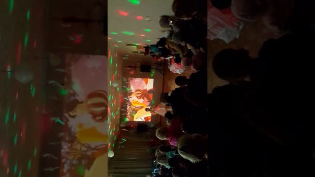 Ира рыжова  поёт как Королева!