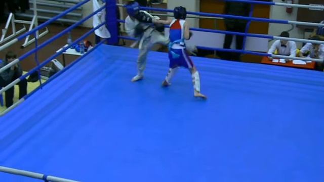 2009: Кикбоксинг 1 раунд, второй бой