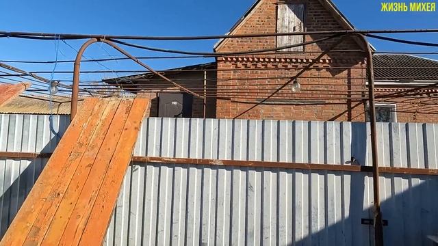 ДЕЛАЮ НОВУЮ ДВЕРЬ В КУРЯТНИК / КАНЕКИ УБЕЖАЛ ИЗ ДОМУ / УТКА С ЯБЛОКАМИ / ГУСИ ХОТЯТ В ХОЛОДИЛЬНИК /