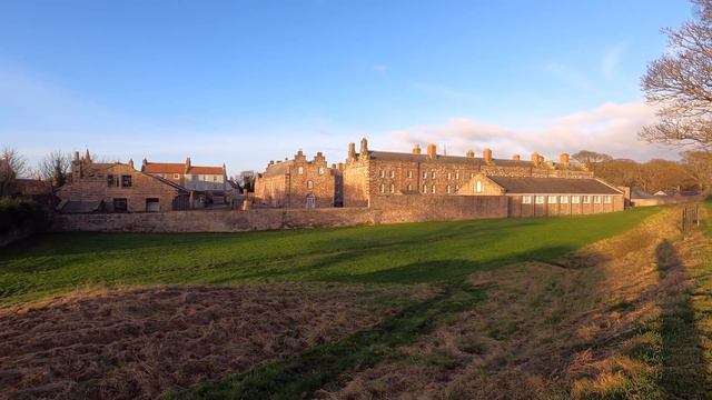 BERWICK-UPON-TWEED  4K Narrated Walking Tour  Lets Walk 2021