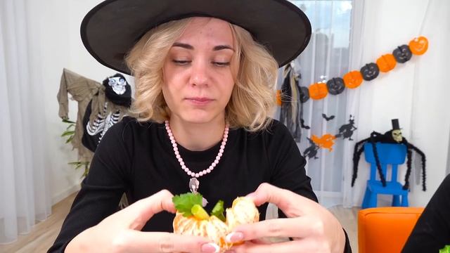 kids decorates room for Halloween