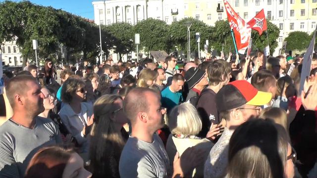 Ab8f017a3a249fb3f146527cfff52917