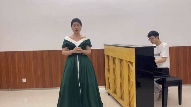 Романтика（ Аве Мария）композитор Caccini