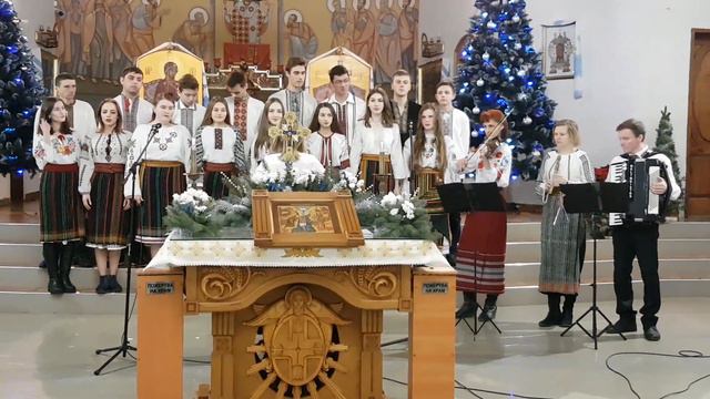 Народний ансамбль пісні і танцю 