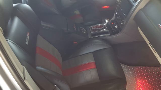 2006 Chrysler 300 SRT8 Performance And Interior Upgrades