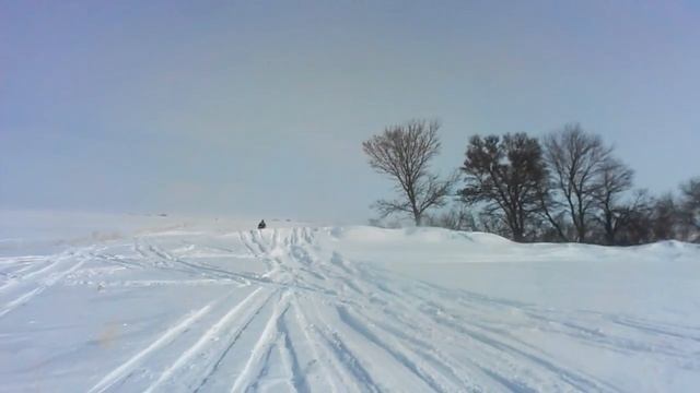 Yamaha RS Venture And Polaris Indy 500 Jumping