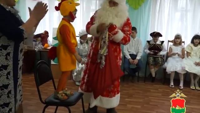 Брянские полицейские посетили приют для детей и подростков Унечского района (видео)