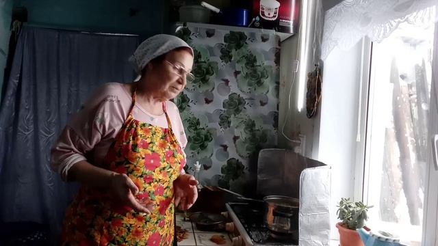 Vlog. Готовим супчик. Украшение дома. Жизнь между городом и деревней.