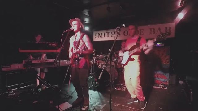 Hum Ripple -Spirits- Live @ Smith's Olde Bar