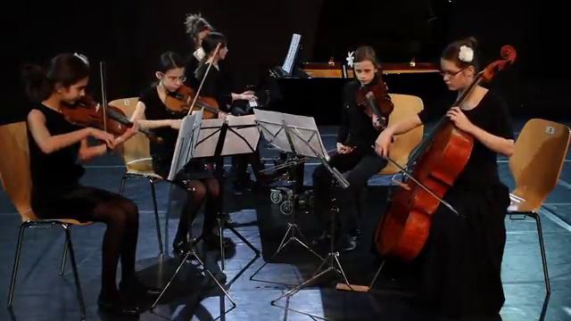 FORUM VALAIS - FORUM WALLIS 2011 - Ensemble Kryzalid