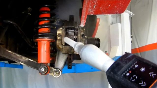 CryoDetail - Ferrari 512 BBI | Dry Ice Cleaning & Preservation