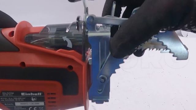 Montaje Serrucho De Batería Einhell GE-GS 18 Li PXC - Batería De 18V 2.5ah