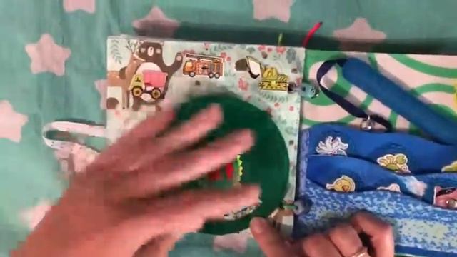 Книжечка из фетра и ткани для мальчика 4 лет