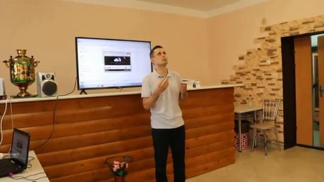 Дмитрий Лапаев.  Свечкой горит за Россию душа (6.08.2022)