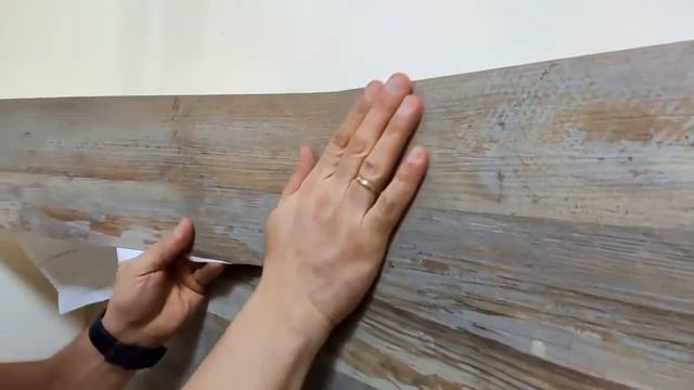 До та після поклейки | Самоклеюча вінілова плитка