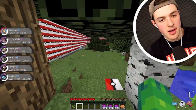 MINECRAFT 1v1v1v1 PIXELMON LUCKY BLOCK WALLS!