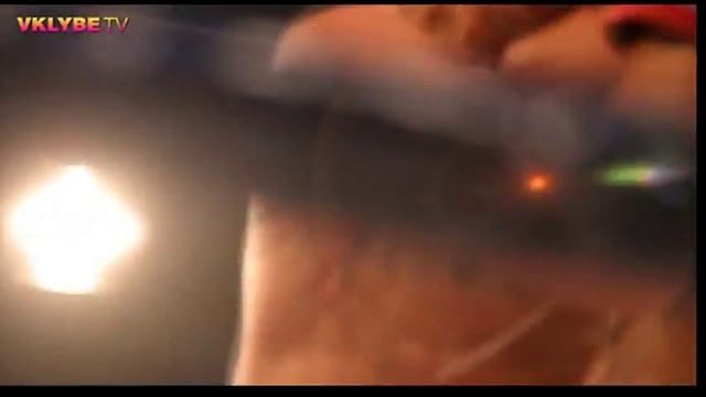 Таня и Артём отдыхают в приятной компании