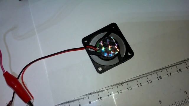 Маленький кулер 12В из Китая