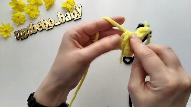 Pikachu _ Покемон из плюшевой пряжи.