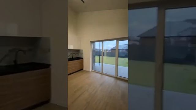 Новый  4х-к КОТТЕДЖ  с МЕБЕЛЬЮ  и навесом в  Разумное-81  БЕЛГОРОД за 95  млн р  . Тел 8980371303
