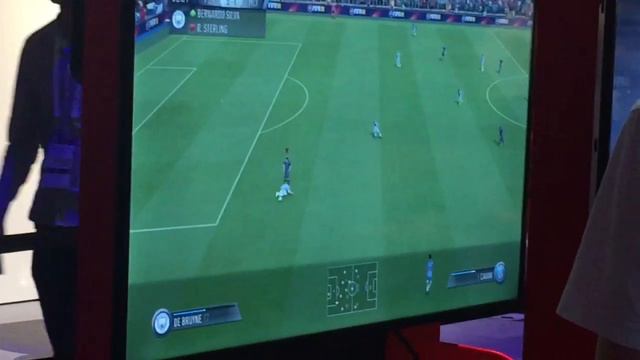 FIFA 18 (Nintendo Switch TV-Mode) | GamesCom 2017 Gameplay