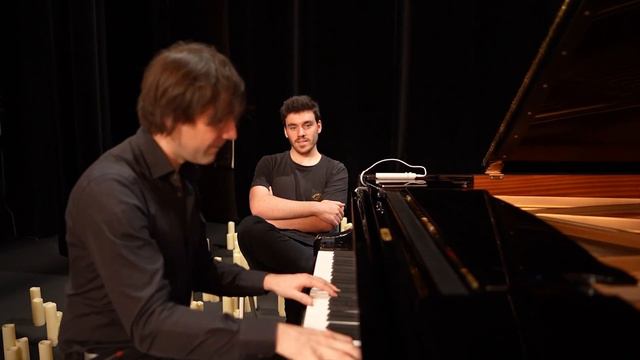 Blindtest ANIMÉS Avec UN PIANISTE (incroyable)