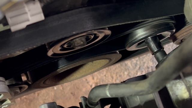 2008-2012 INFINITI EX35 VQ35HR - Engine Belt Idle Pulley Replacement