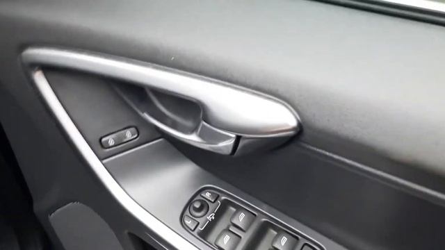 2017 VOLVO XC60 2.4 DS R-DESIGN LUX NAV AWD 217BHP YY17CVP